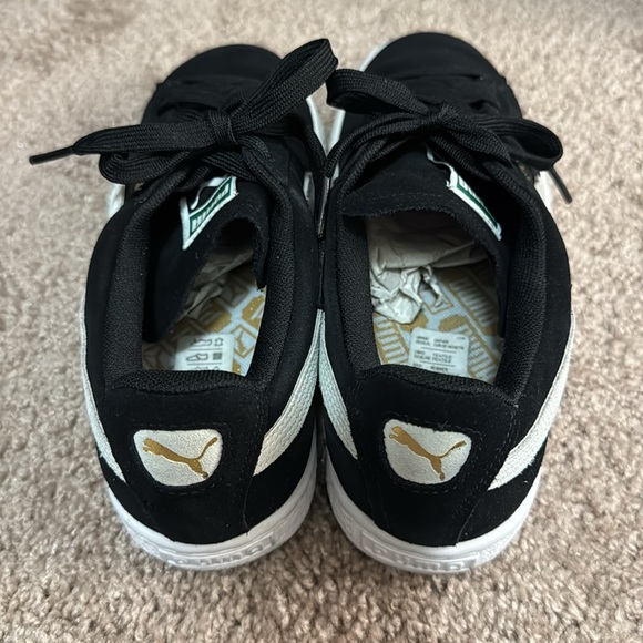 Puma Suede Classics Sneakers Size 10 Color Black White - Picture 4 of 11